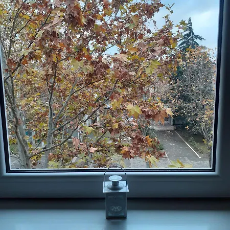 4l Apartment